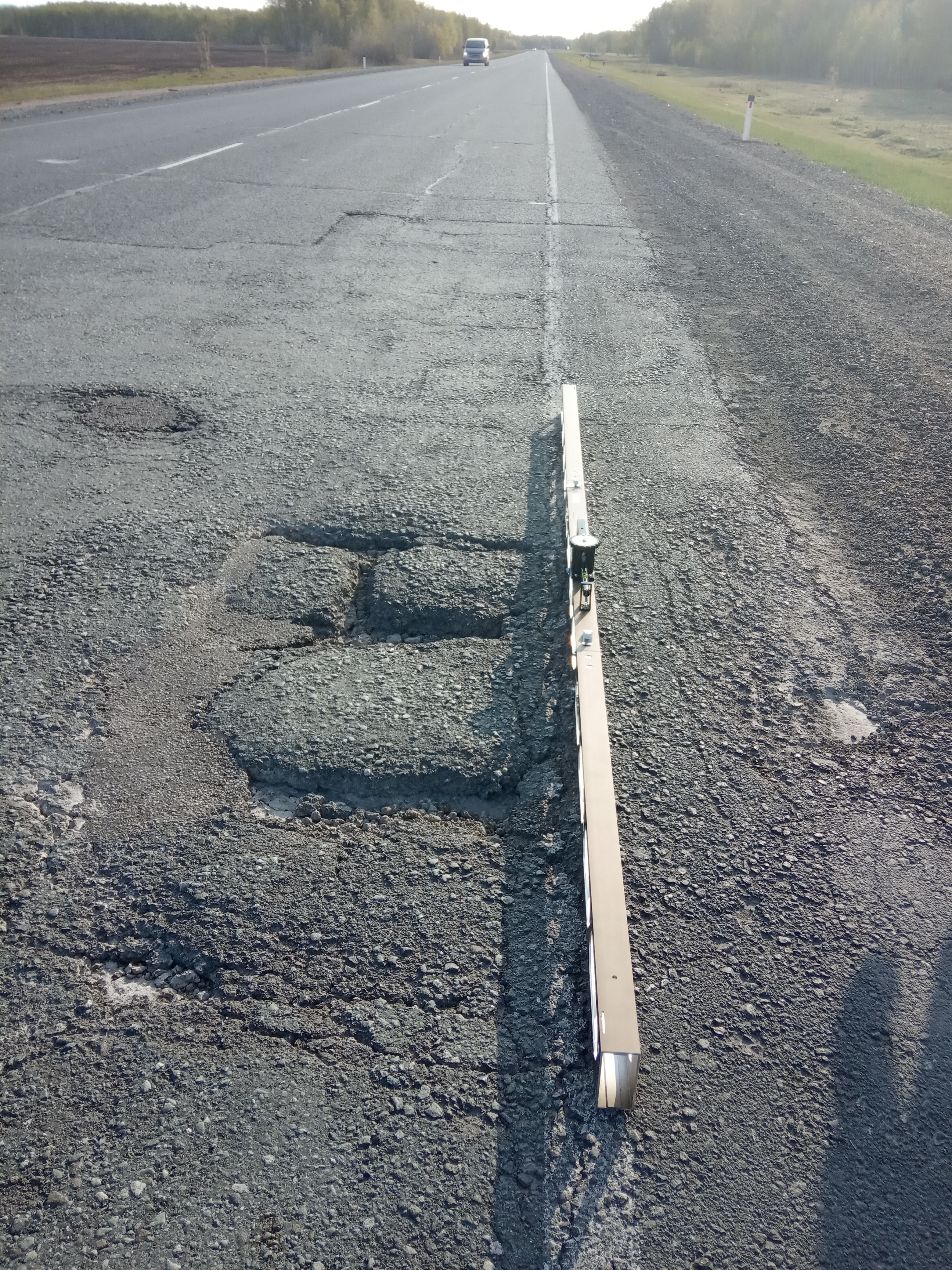 В рамках постоянного рейда сотрудниками ТОГАДН по Омской области был проведен осмотр дороги федерального значения